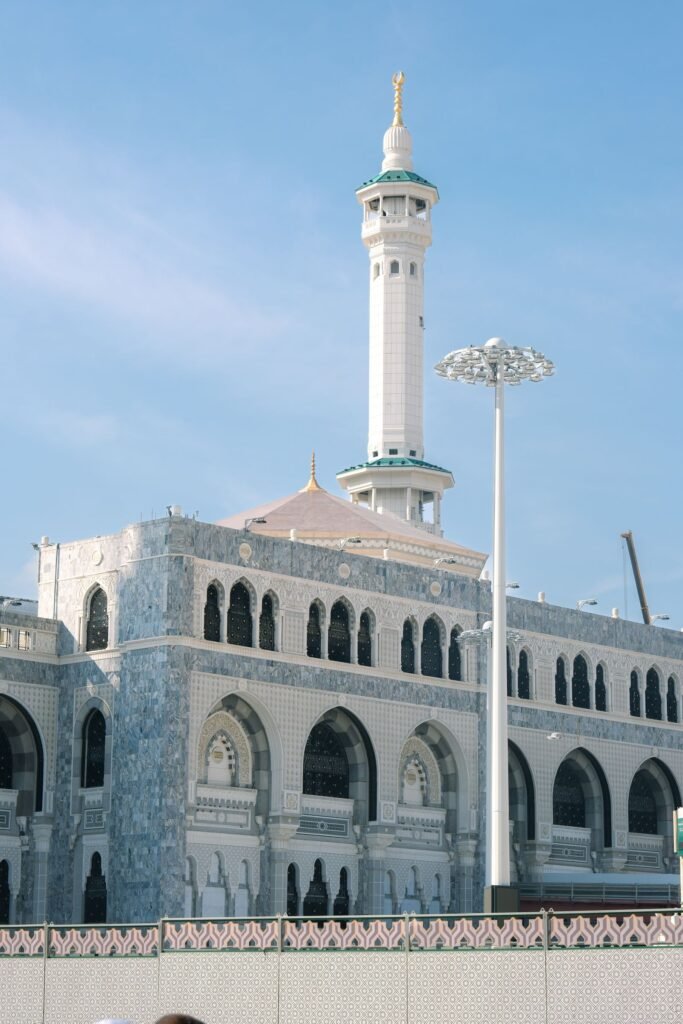 Jeddah Airport to Makkah Luxury Transfer