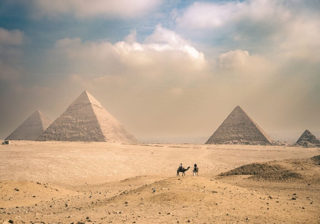 Private Giza Plateau Egyptologist Tour